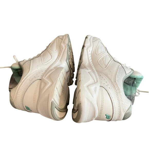 Fila Womens White Sneakers size 8 comfy classic casual EUC - Picture 6 of 11